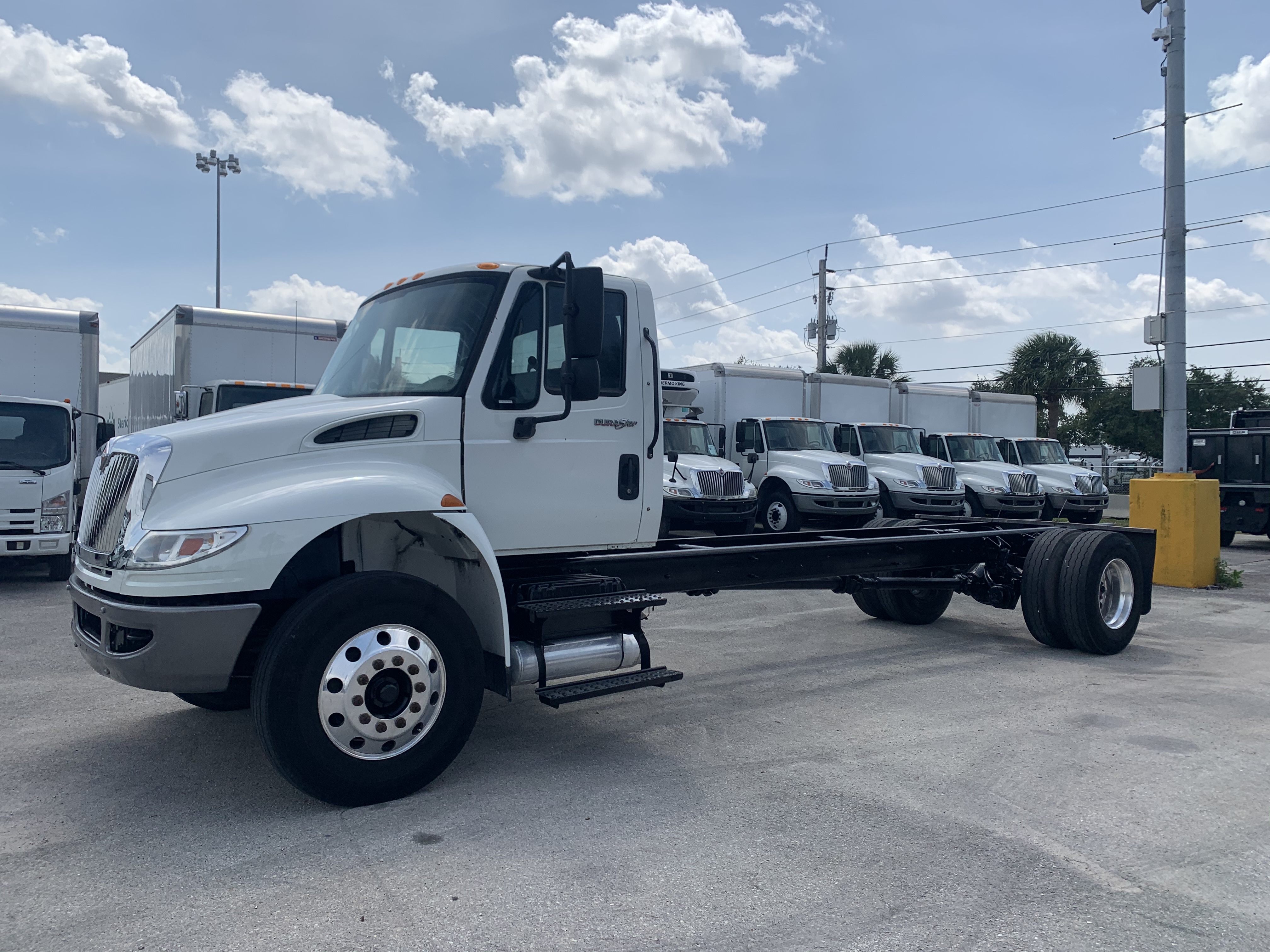 Pre-Owned 2013 INTERNATIONAL 4300 Cab And Chassis For Sale #U1352 ...