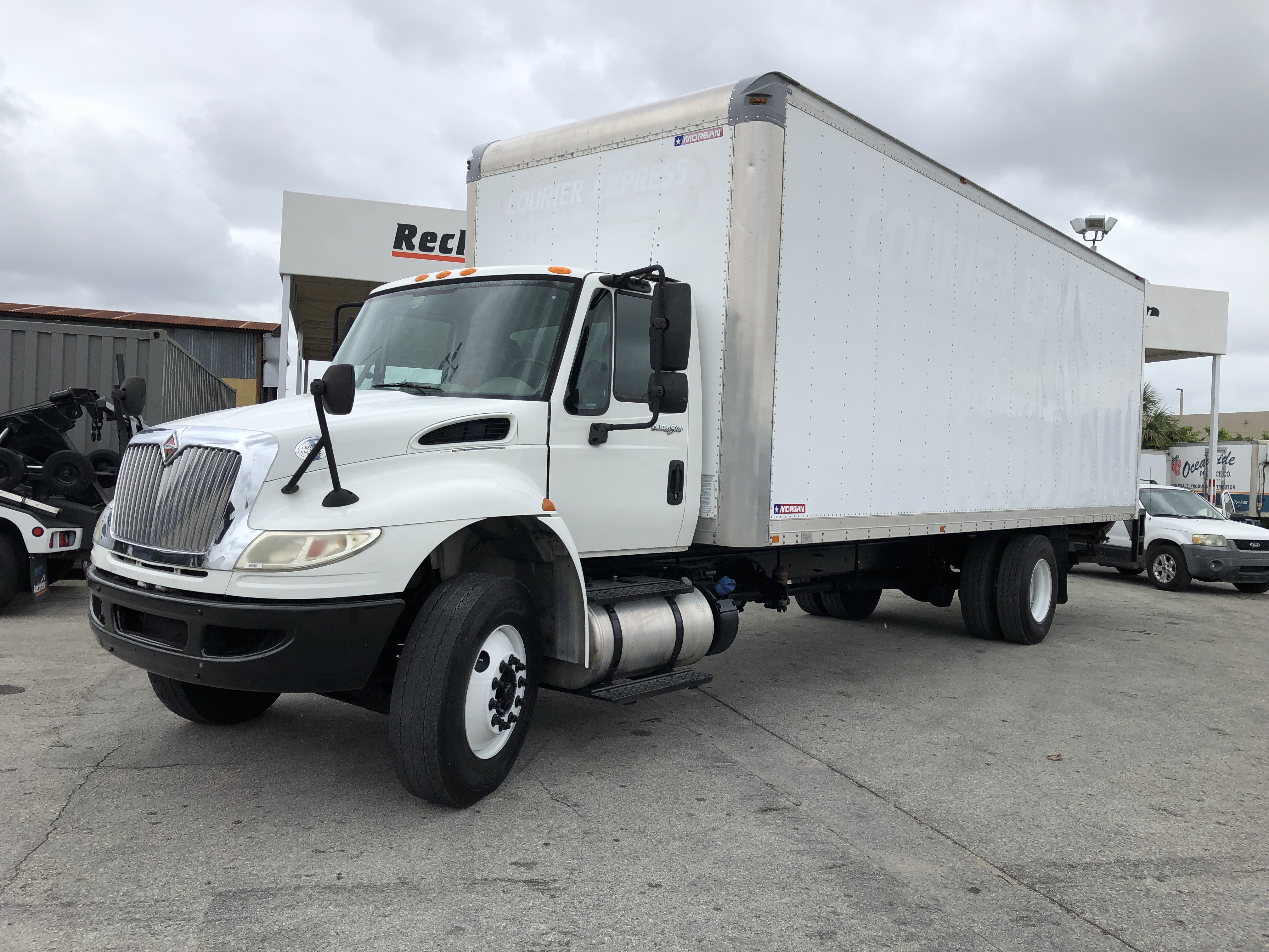 Pre-Owned 2015 INTERNATIONAL 4300 26' Box Truck for Sale #I-6540 ...