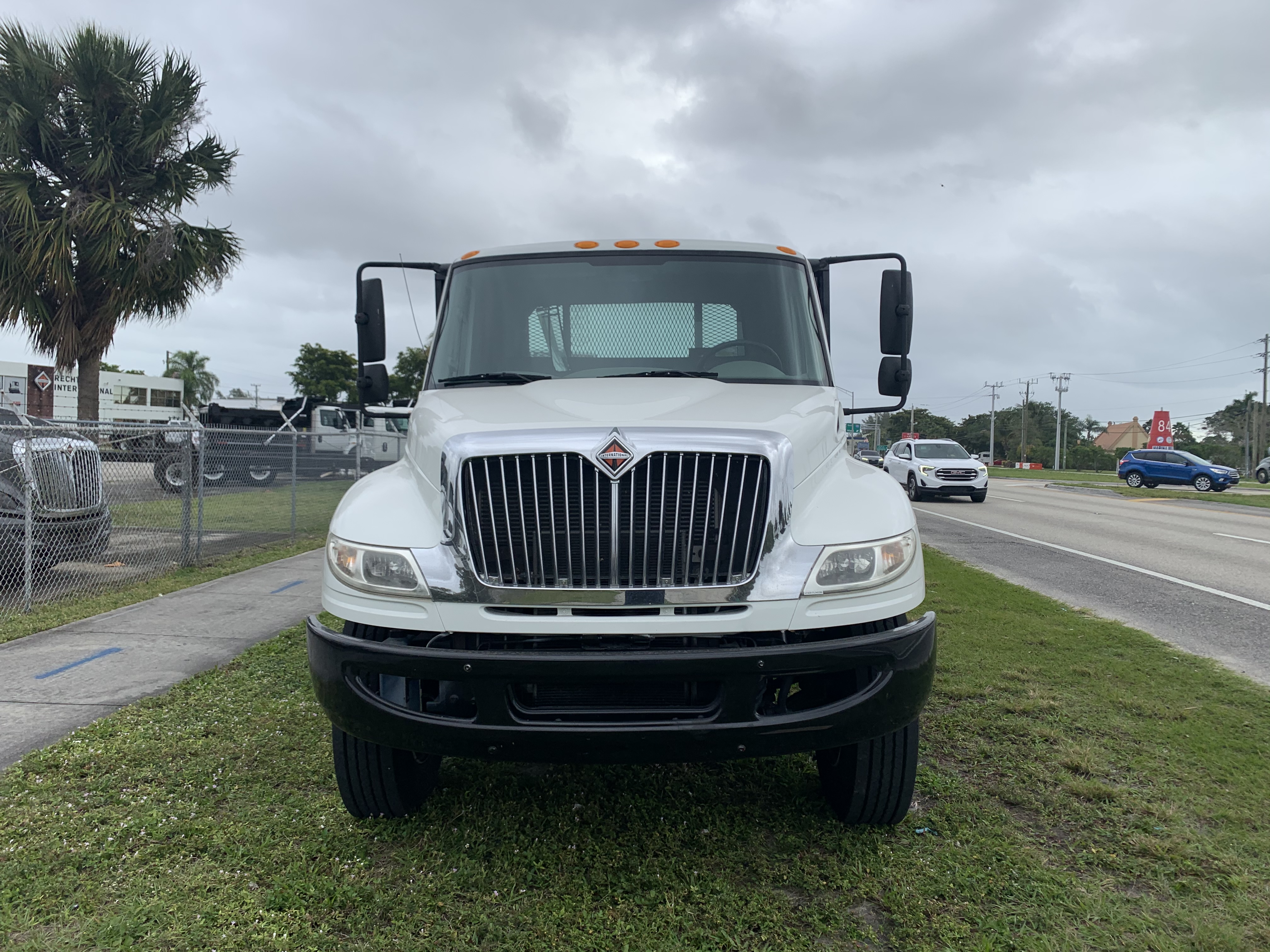 Pre-Owned 2015 INTERNATIONAL 4300 26' Flatbed for Sale #U1439 ...