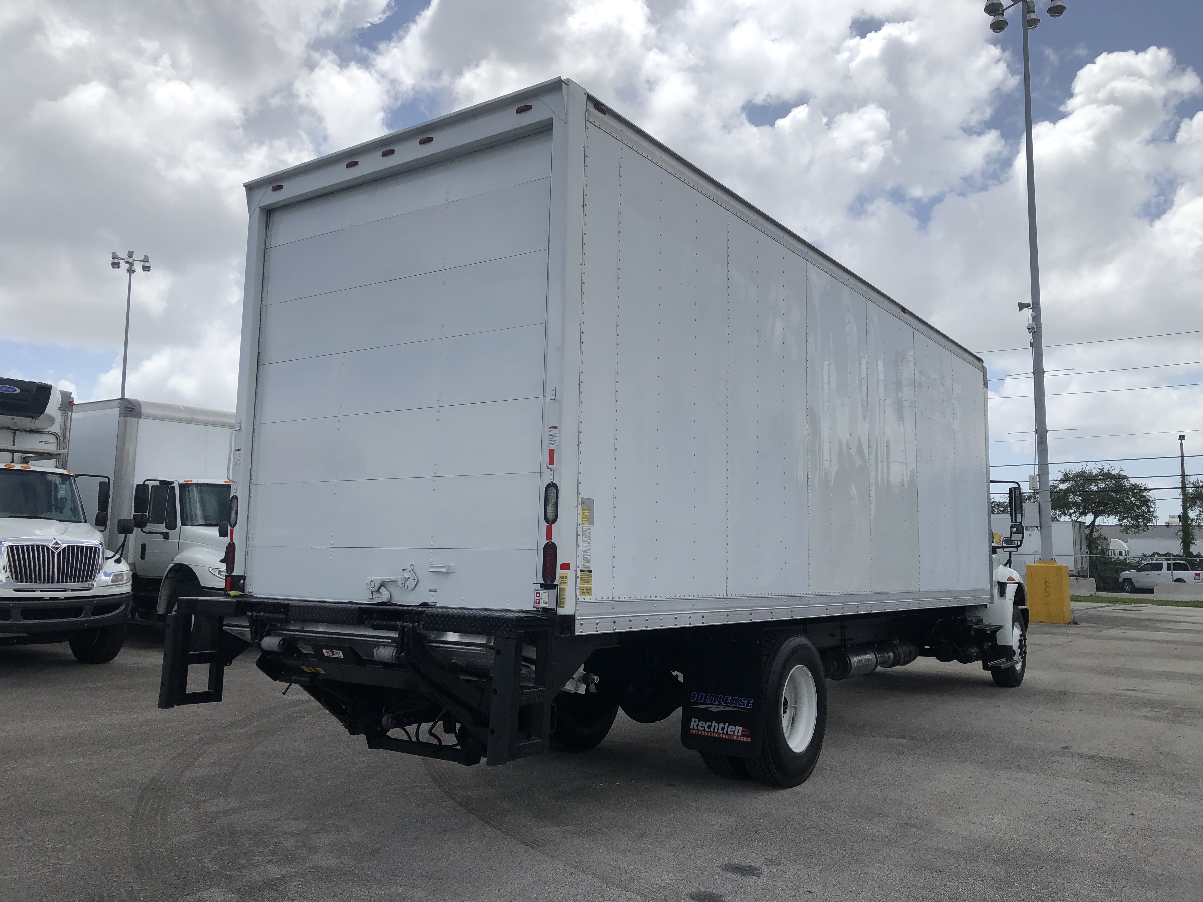 Pre-Owned 2015 INTERNATIONAL 4300 26' Box Truck for Sale #I-6538 ...