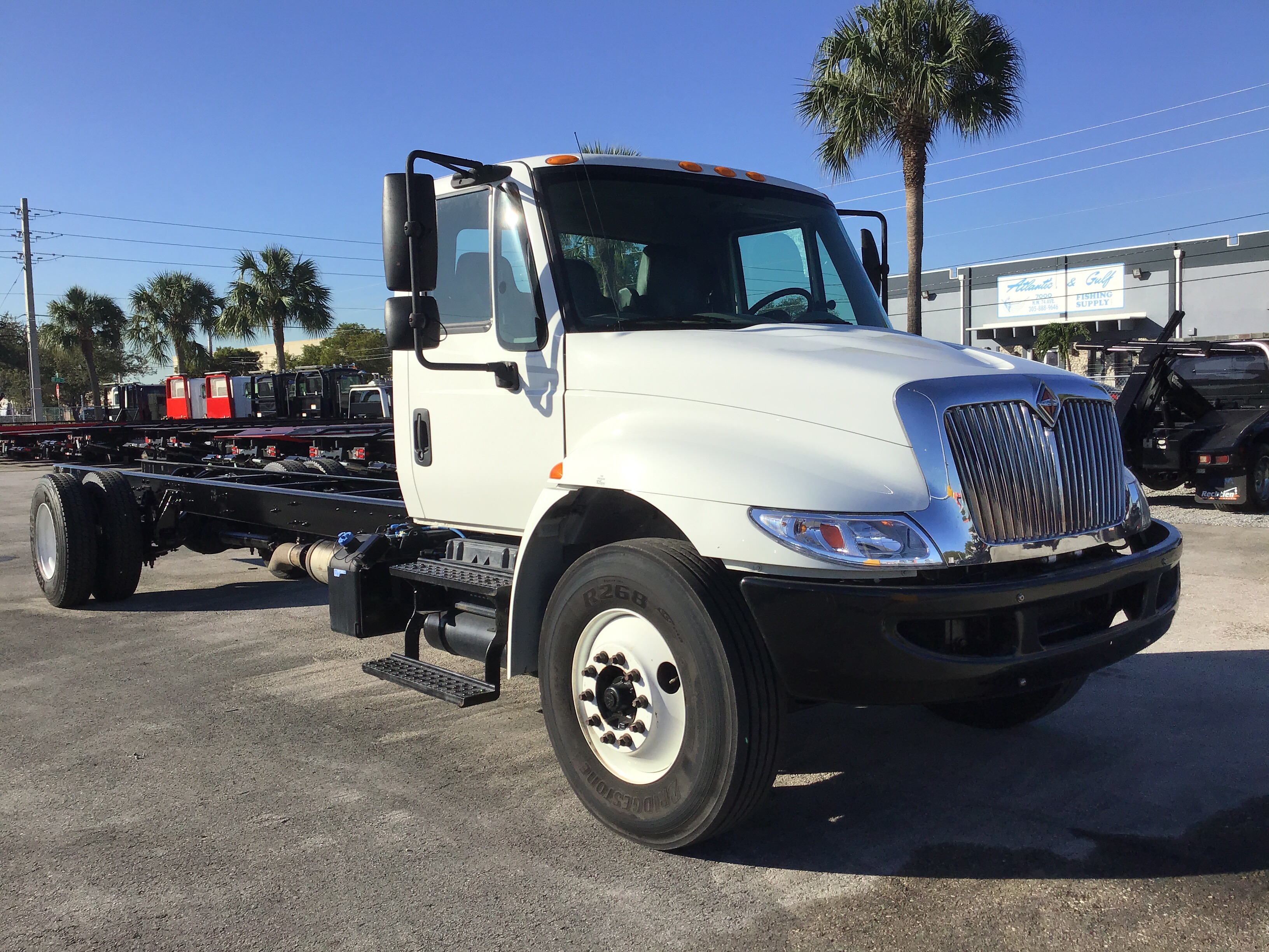 PreOwned 2016 INTERNATIONAL 4300 26' Box Truck for Sale U1436