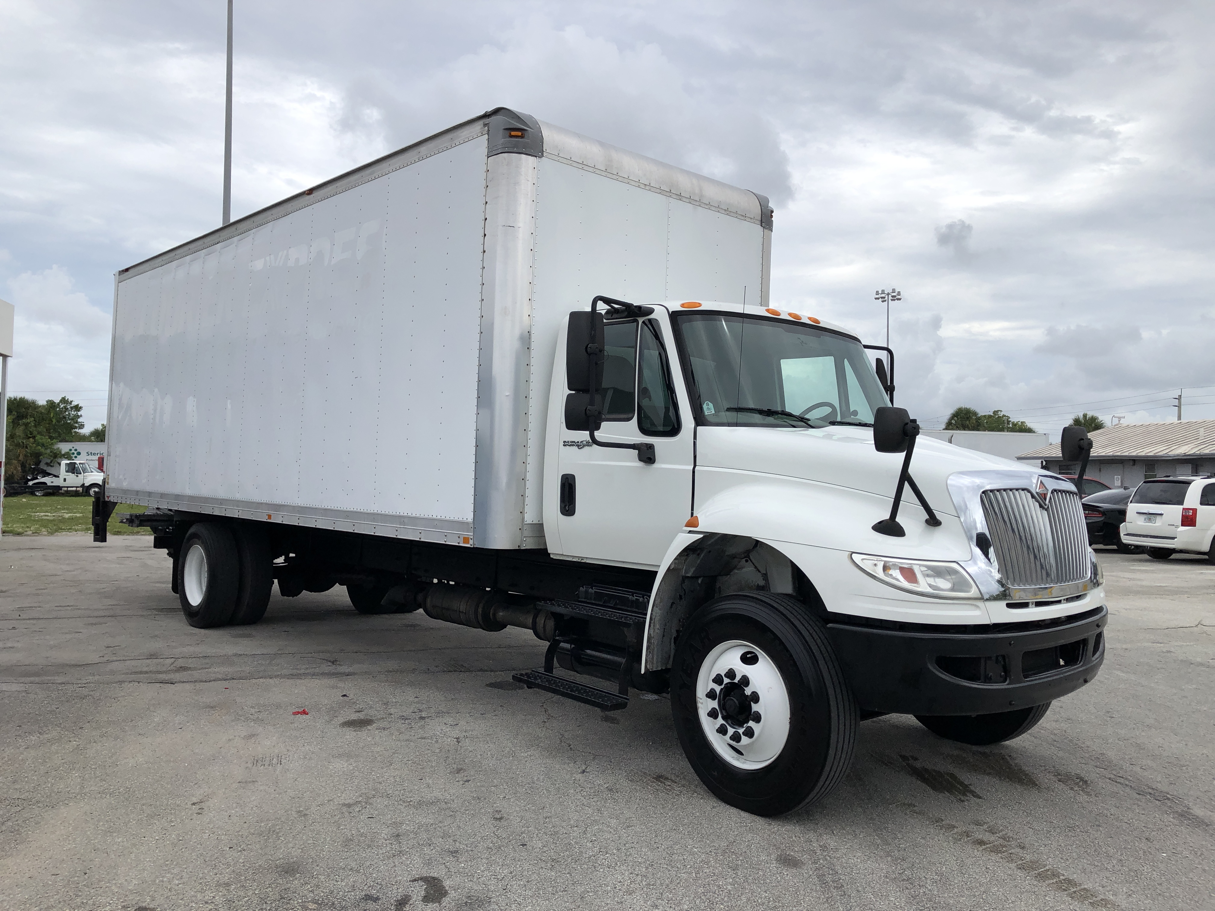 Pre-Owned 2015 INTERNATIONAL 4300 26' Box Truck for Sale #I-6539 ...