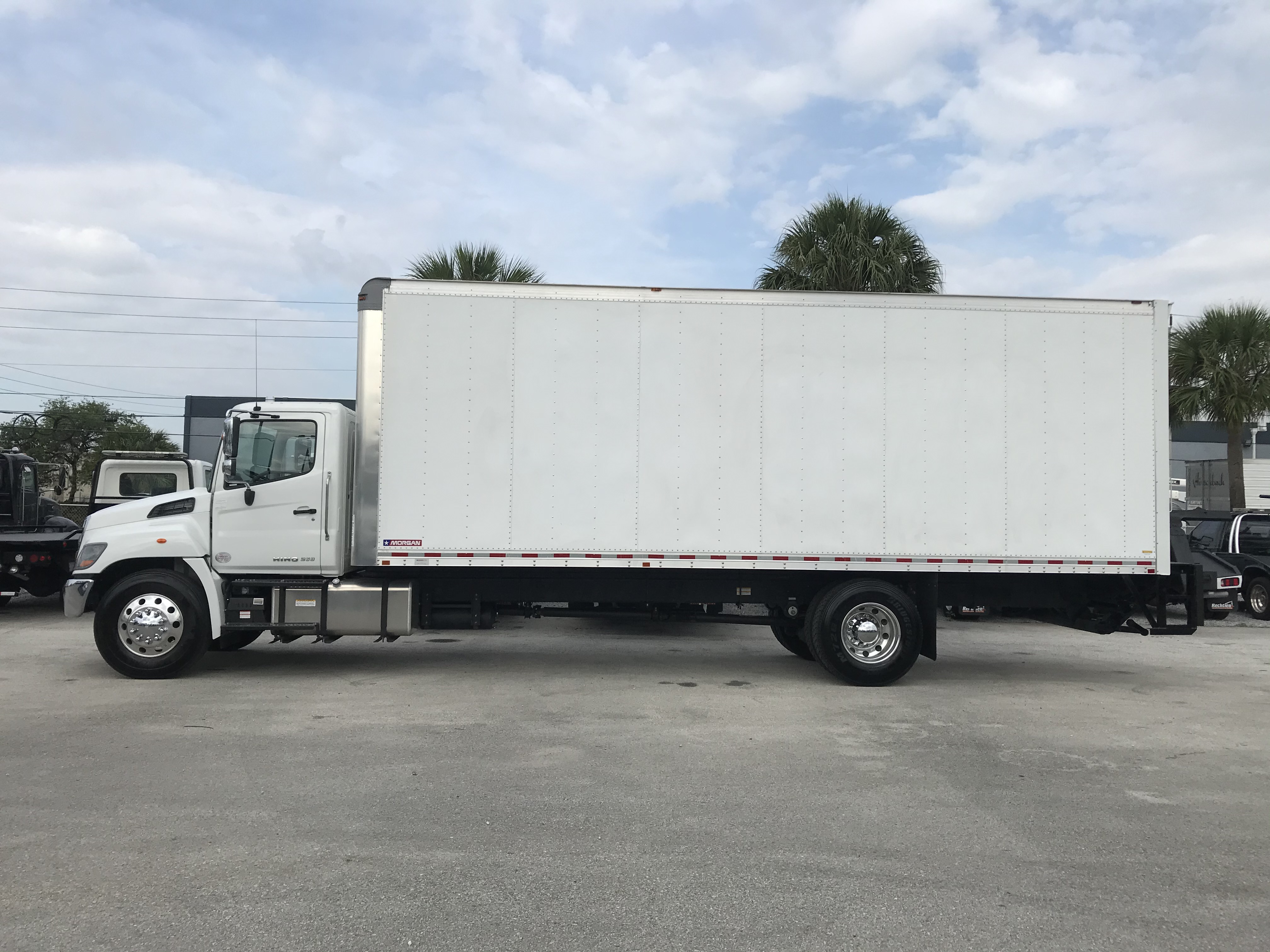 Pre-Owned 2019 HINO 268A 26' Box Truck for Sale #U1462 | Rechtien ...