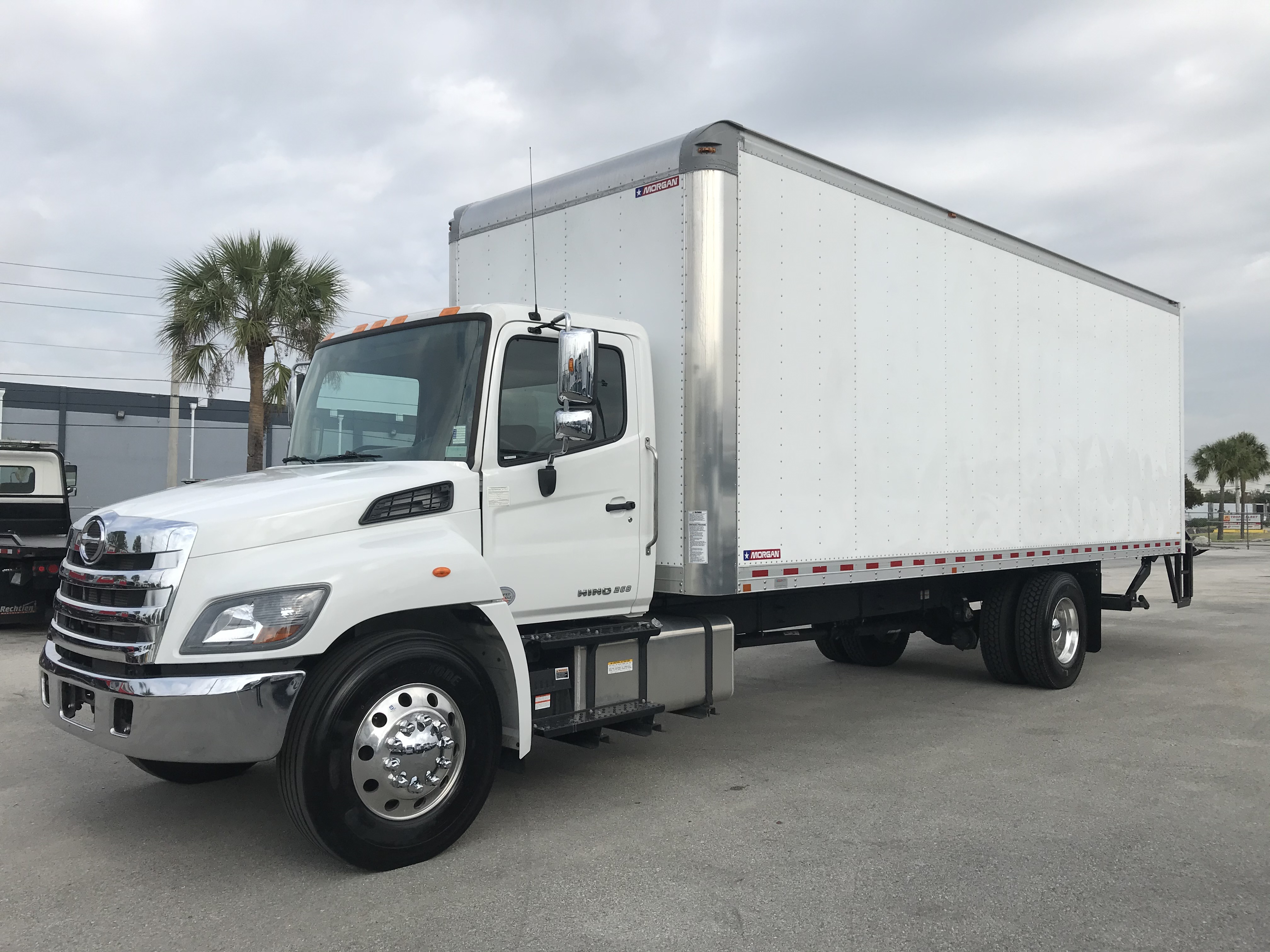 Pre-Owned 2019 HINO 268A 26' Box Truck For Sale #U1462 | Rechtien ...