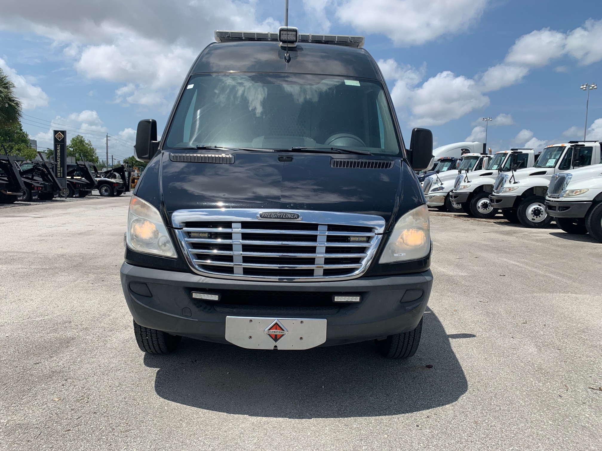 Pre-Owned 2012 FREIGHTLINER SPRINTER Dry Van for Sale #U1484 | Rechtien ...